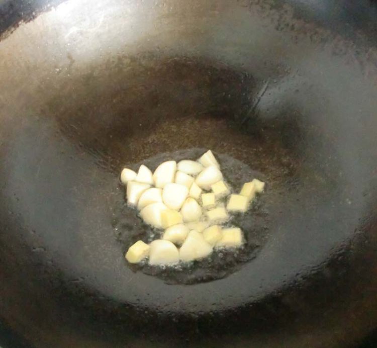 鸭腿烧黄豆步骤9