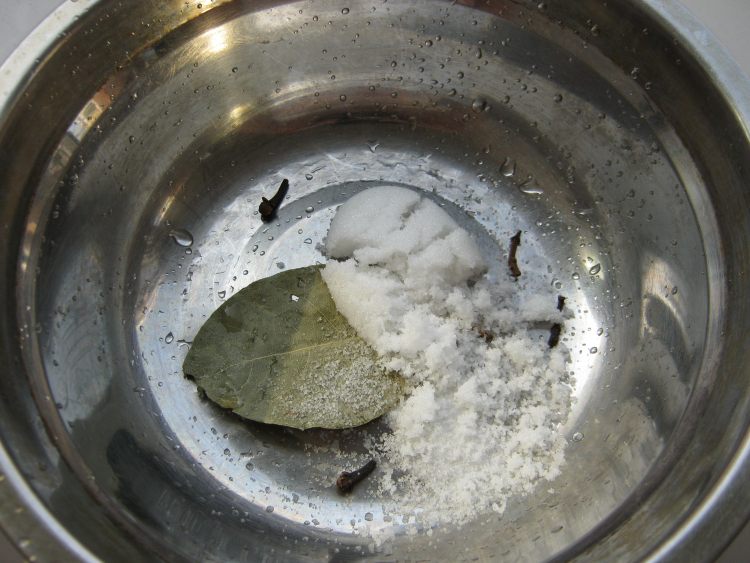 果蔬香烤鸭腿步骤3