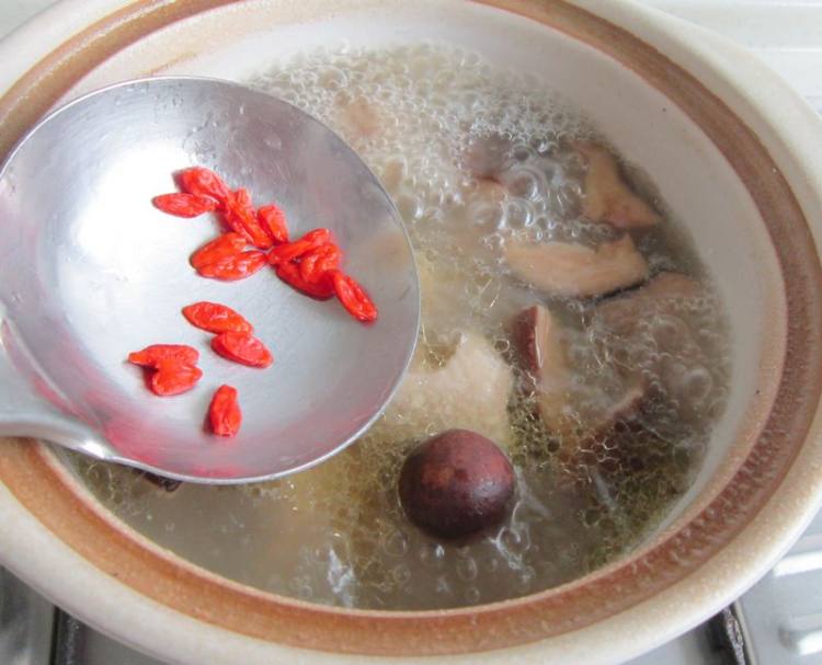 胡萝卜汁鸭汤面步骤10