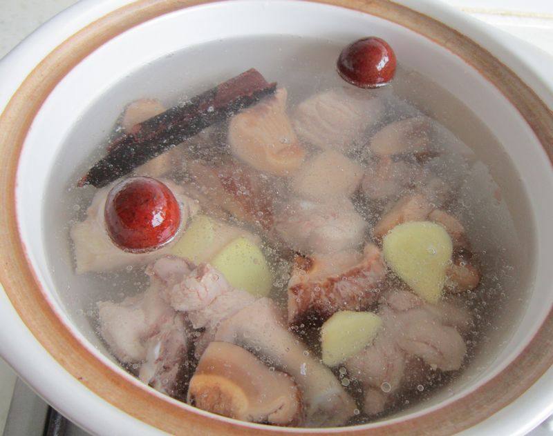 胡萝卜汁鸭汤面步骤9