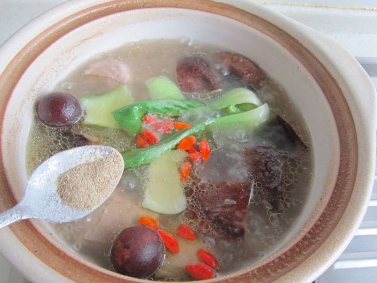 胡萝卜汁鸭汤面步骤12