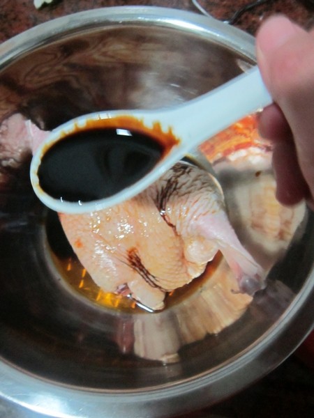 脆皮烤鸭步骤3