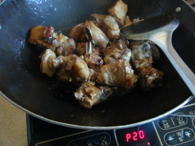 啤酒鸭炖萝卜土豆步骤6