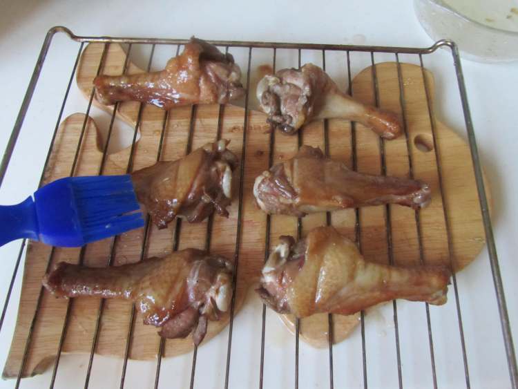 蒜香烤鸭腿步骤7