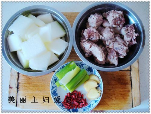 冬瓜枸杞鸭腿汤步骤1
