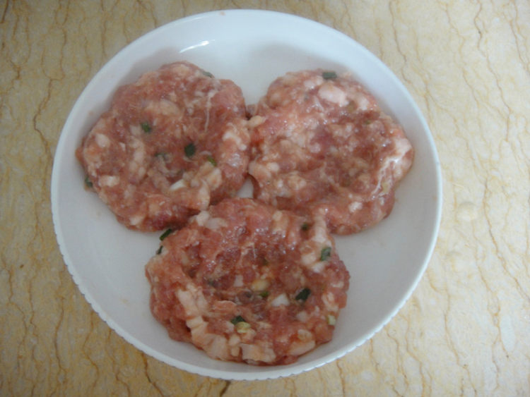 【手工美食】肉饼蒸咸步骤5