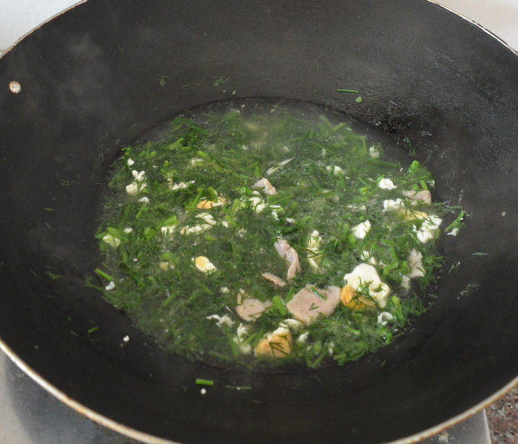 咸蛋瘦肉茴香汤步骤7