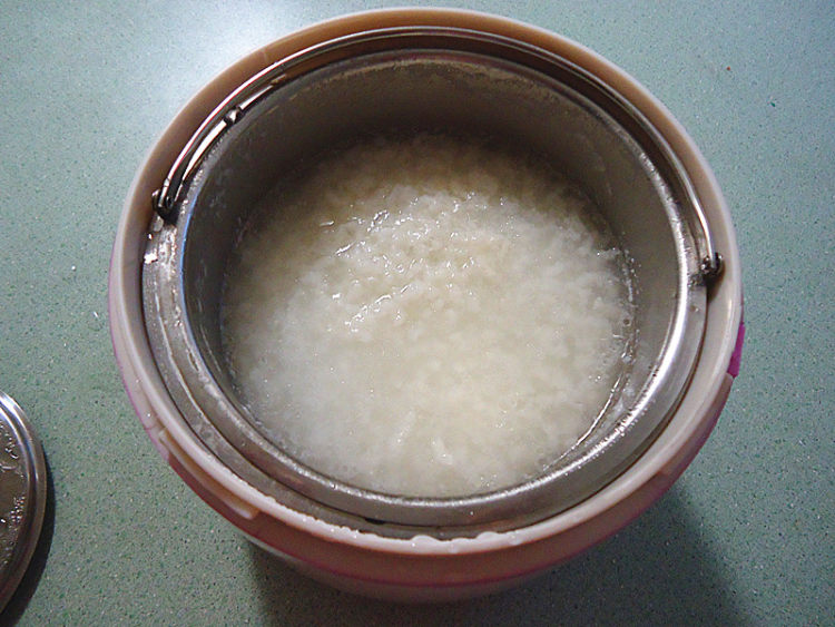 咸蛋皮蛋猪肉粥步骤7