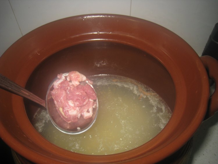 咸蛋瘦肉粥步骤5