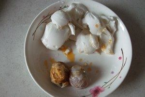 咸蛋拌豆腐步骤4