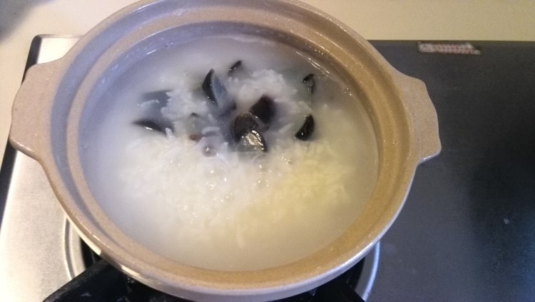 时蔬皮蛋粥步骤8