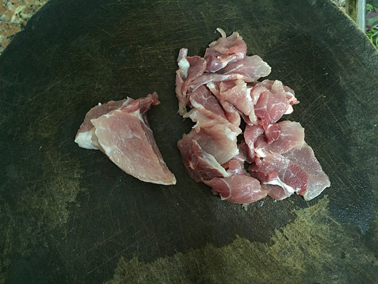皮蛋瘦肉红苋菜步骤3