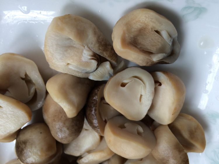 草菇节瓜皮蛋汤#新鲜步骤4