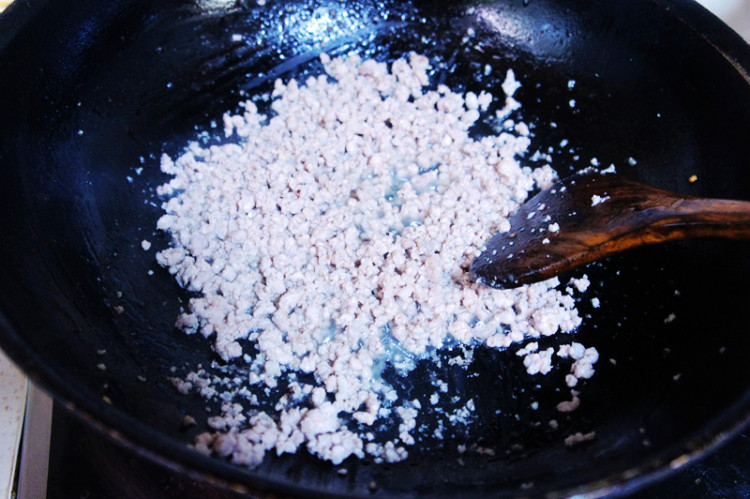 香辣肉末皮蛋步骤6