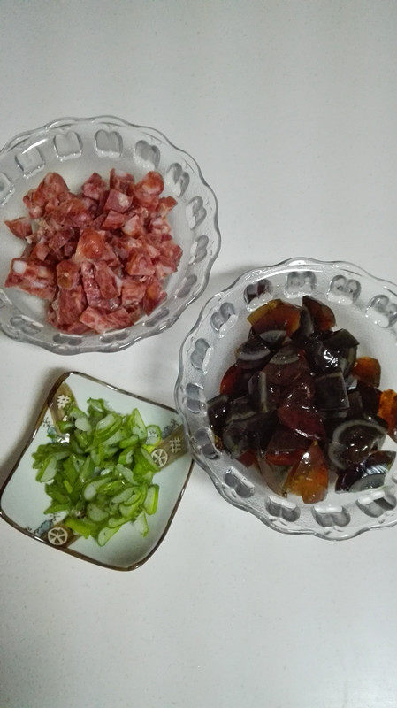 皮蛋腊肠粥步骤4