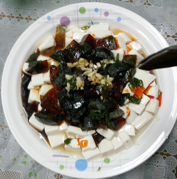 豆腐拌皮蛋步骤13