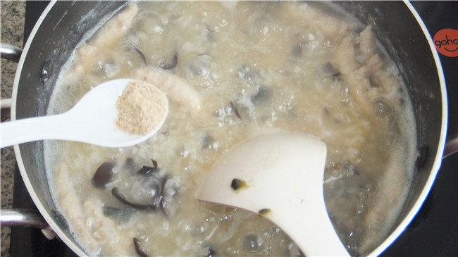 皮蛋肉根粥步骤8