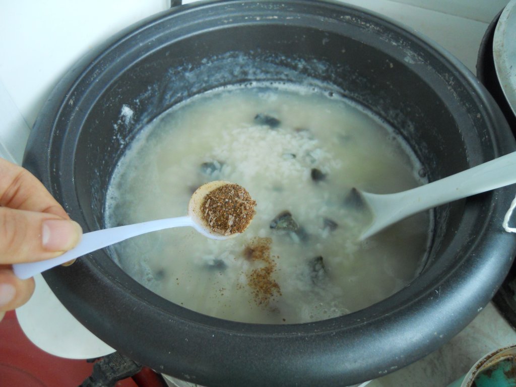 皮蛋香粥步骤7