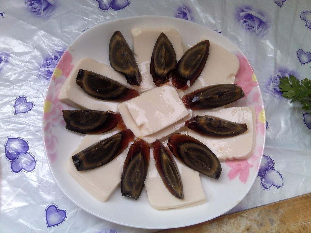 酸辣皮蛋拌豆腐步骤8