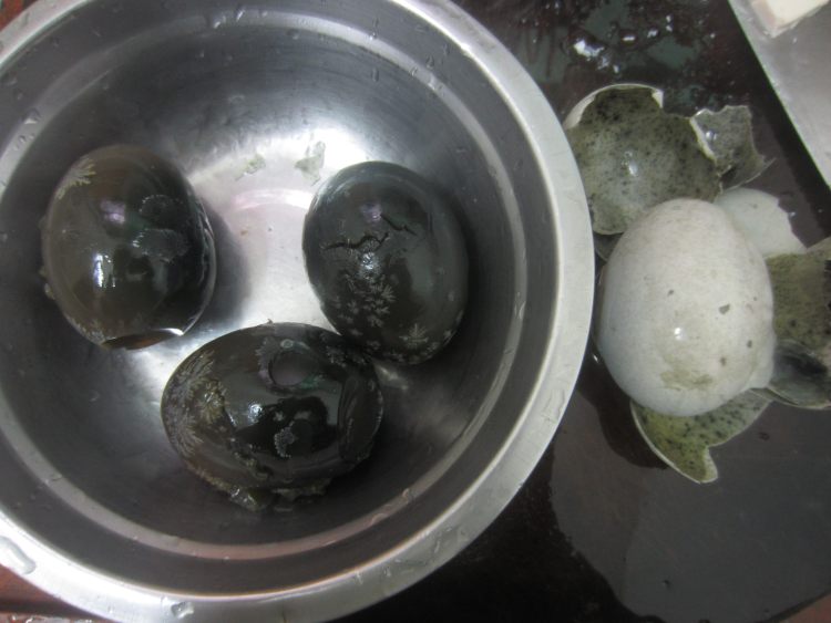 松花蛋豆腐步骤6