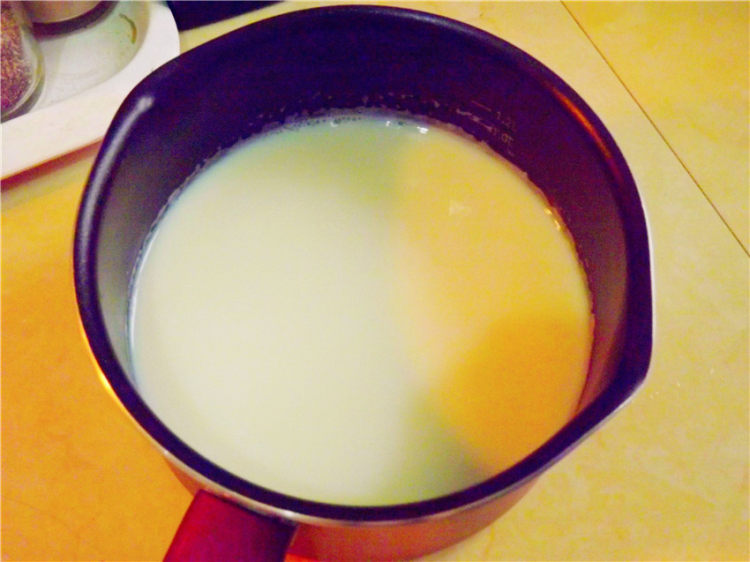 青菜皮蛋豆浆面步骤10