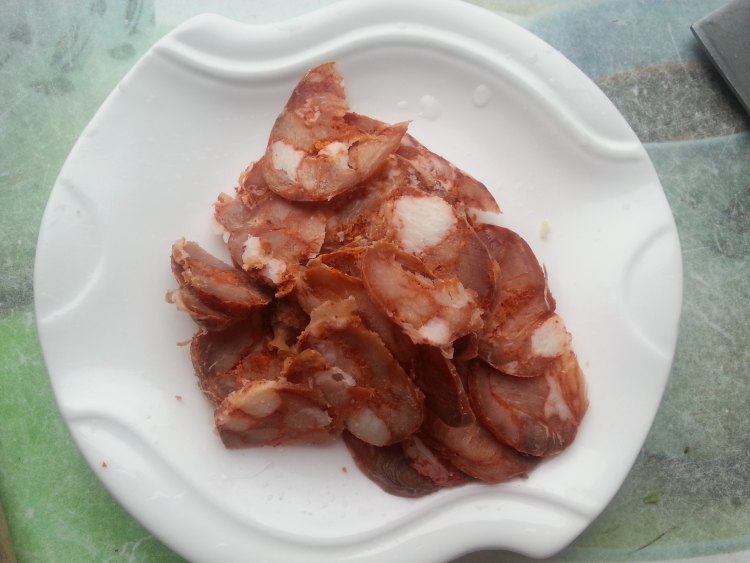 双椒腊味皮蛋步骤4