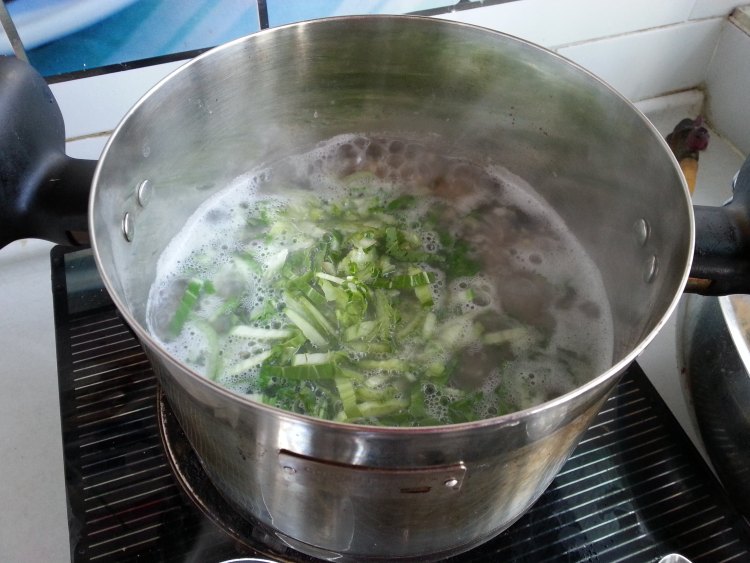 青菜皮蛋粥步骤9