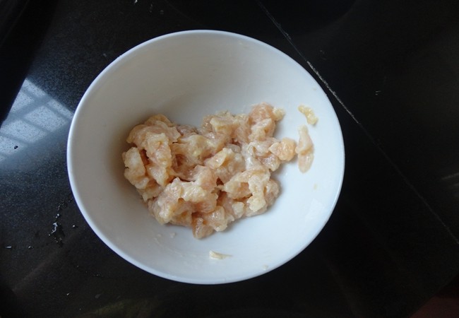 鸡肉皮蛋粥步骤3