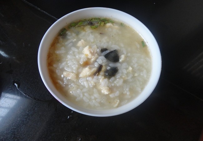 鸡肉皮蛋粥步骤6