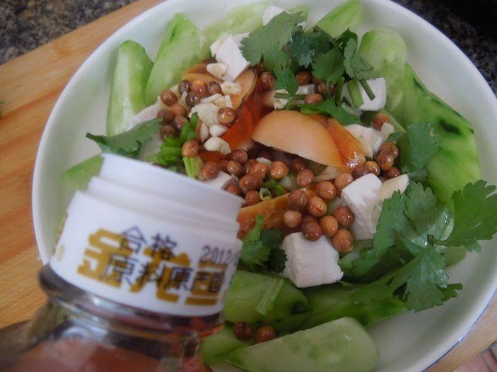 青瓜豆腐拌皮蛋步骤10