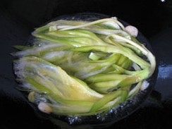 上汤霸王花步骤5
