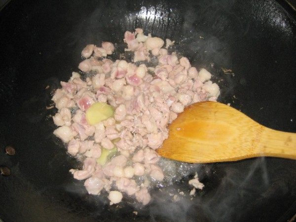 鸭肉皮蛋粥步骤2