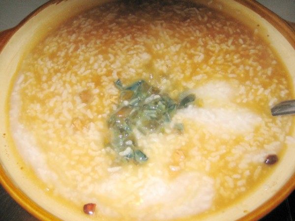 鸭肉皮蛋粥步骤3