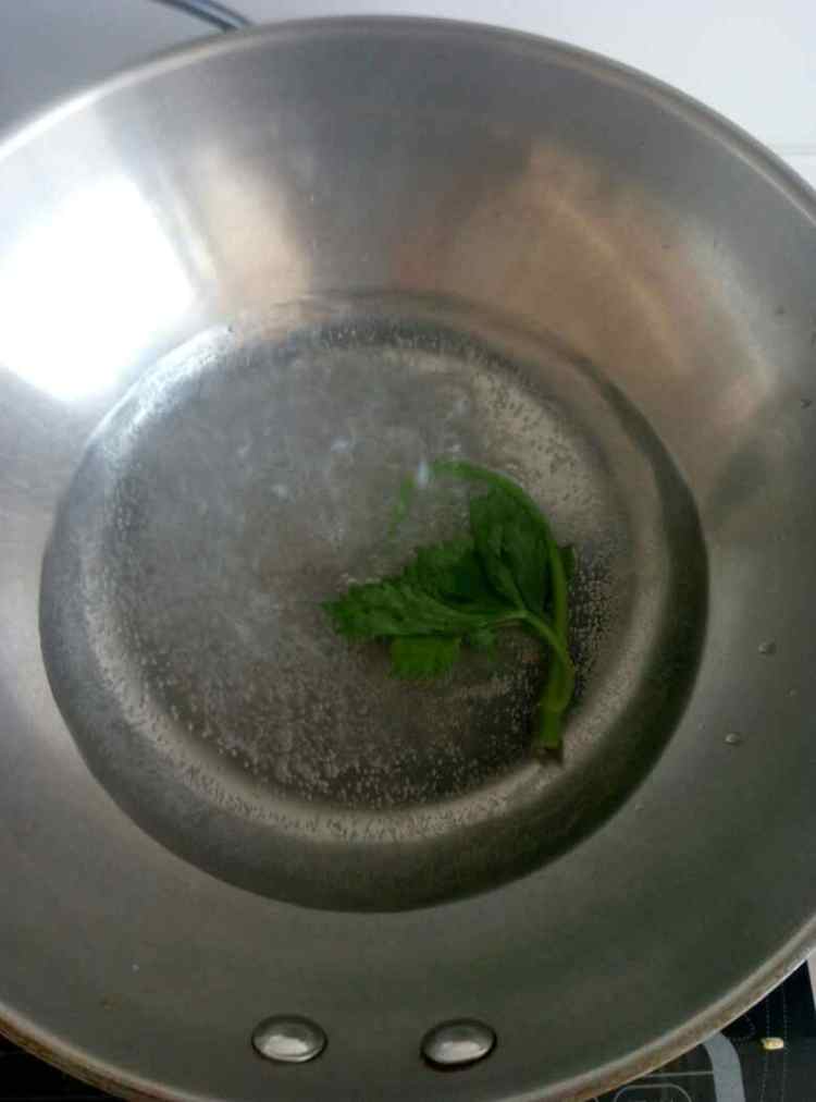 花朵煎蛋步骤6