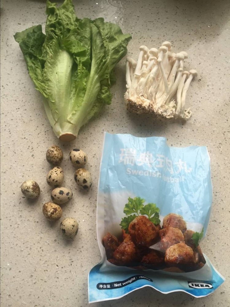 肉丸菌菇汤#多效护理步骤1