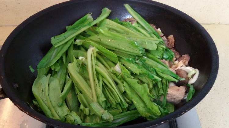 油麦菜清炒鹌鹑蛋步骤7