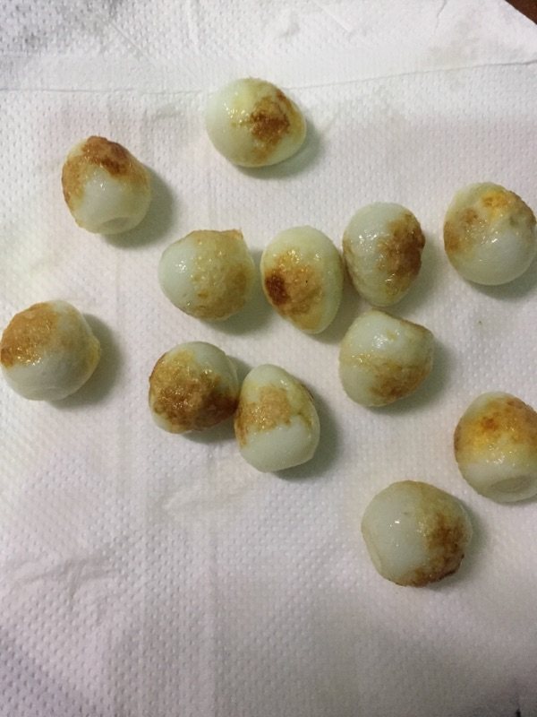 香煎鹌鹑蛋步骤5