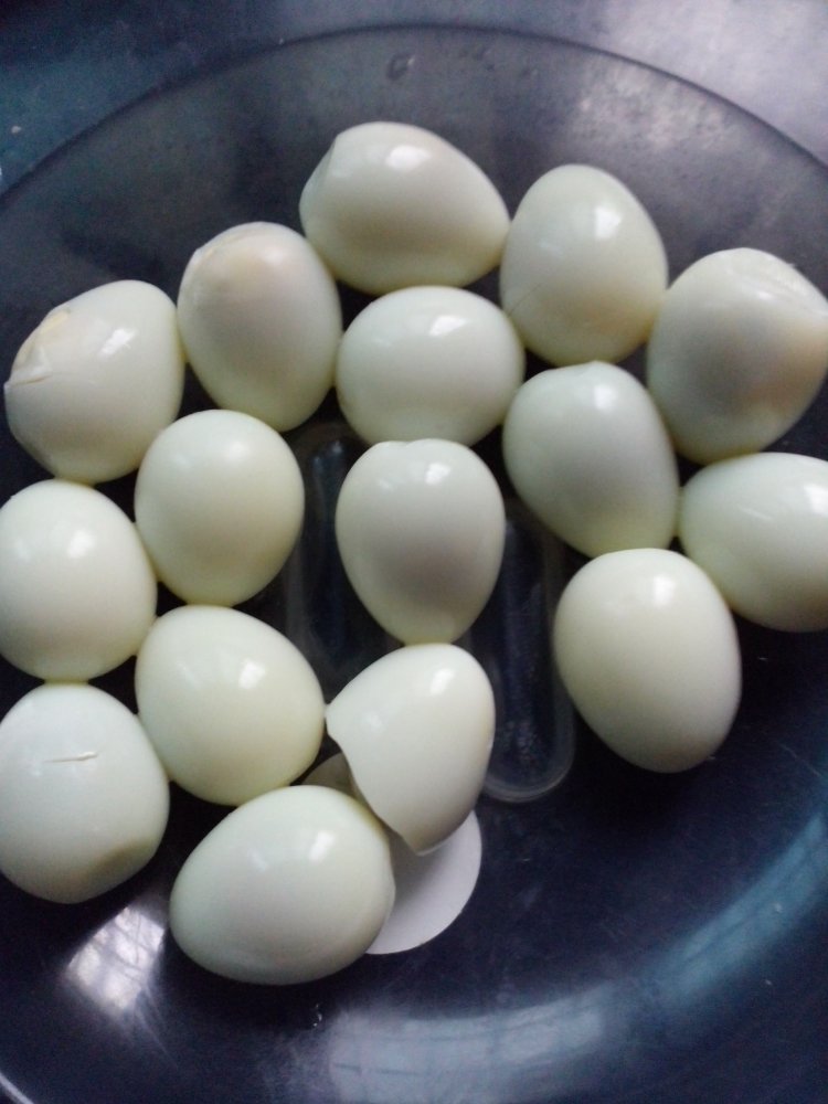 茄汁虎皮鹌鹑蛋步骤1