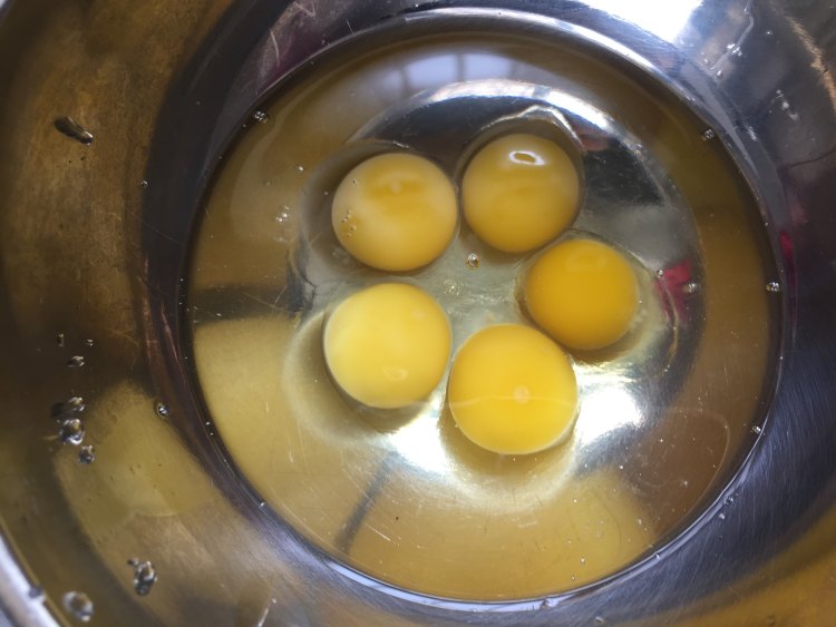 鹌鹑蛋青菜面步骤2