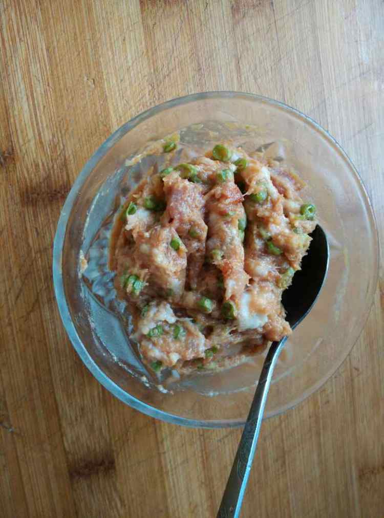 香菇肉末蒸鹌鹑蛋步骤3