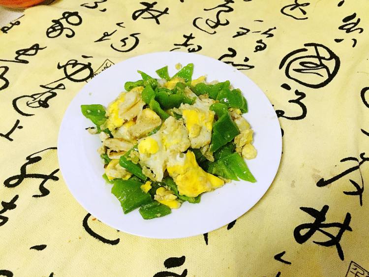 青椒炒鹌鹑蛋步骤9