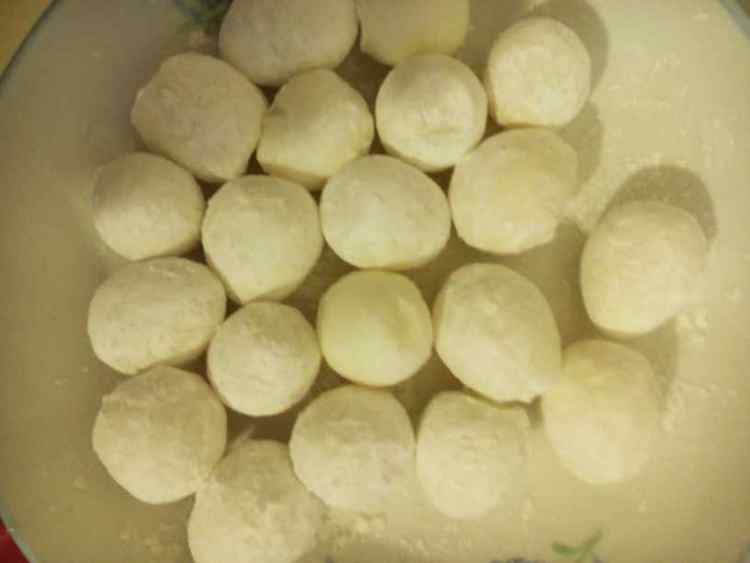 茄汁煨鹌鹑蛋步骤2