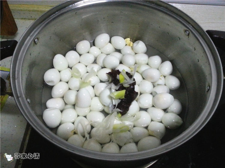 酱鹌鹑蛋步骤3