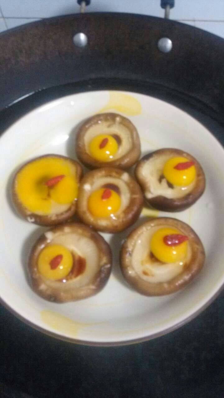 蘑菇蒸鹌鹑蛋步骤4