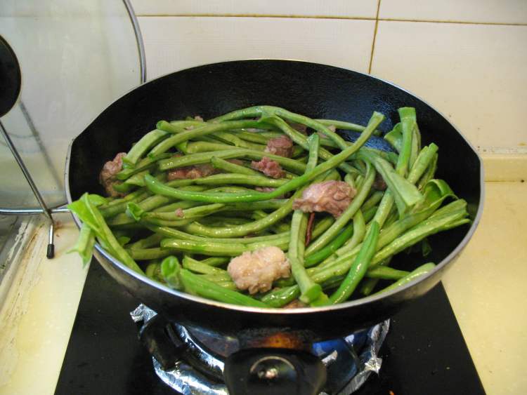 烀豇豆咸菜步骤9