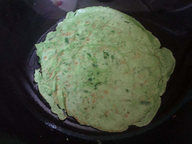 鹌鹑蛋菜汁早餐饼步骤5