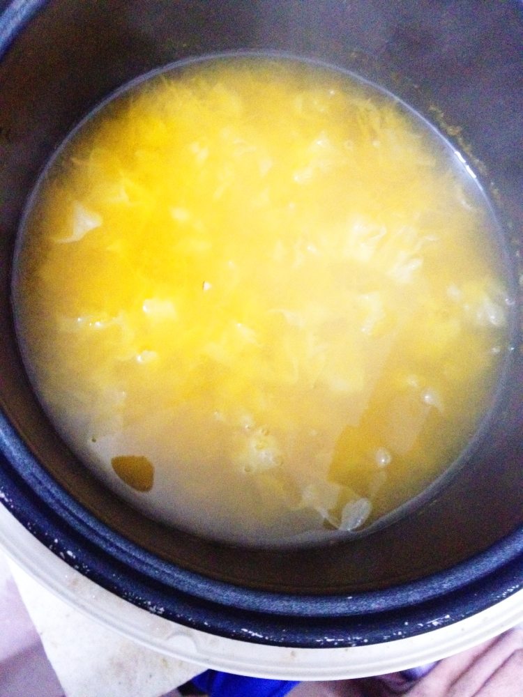 银耳鹌鹑蛋南瓜糖水步骤4