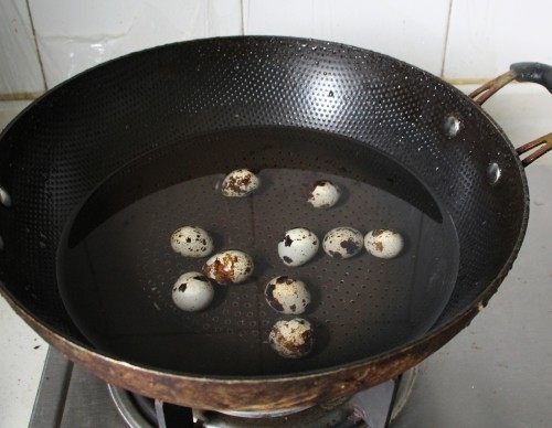 香菇肉酱烩鹌鹑蛋步骤10