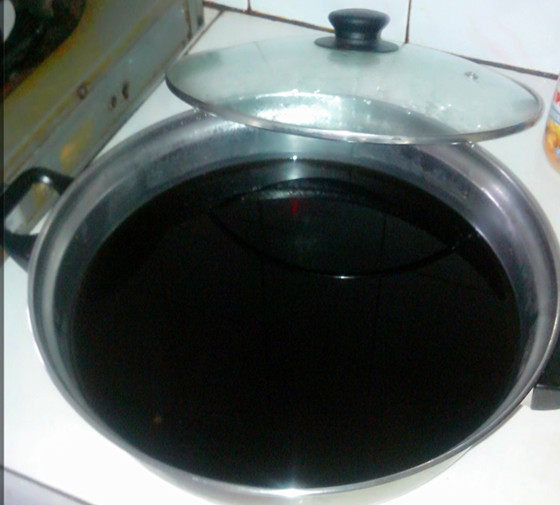 卤鸡爪鹌鹑蛋步骤1