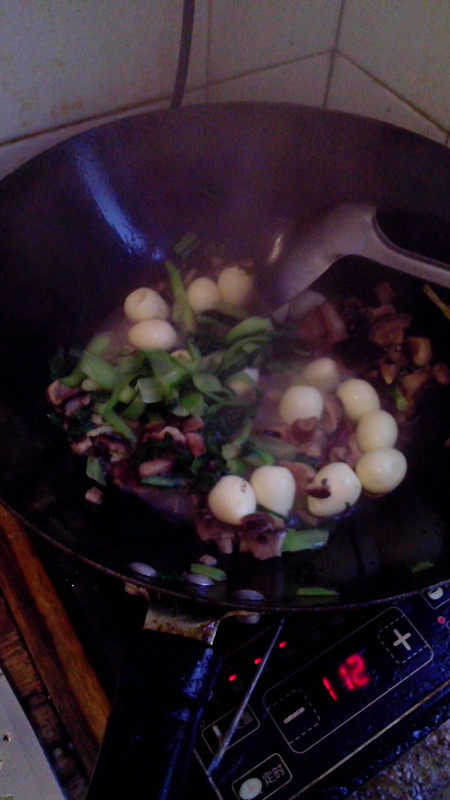 香菇油菜炖鹌鹑蛋步骤8